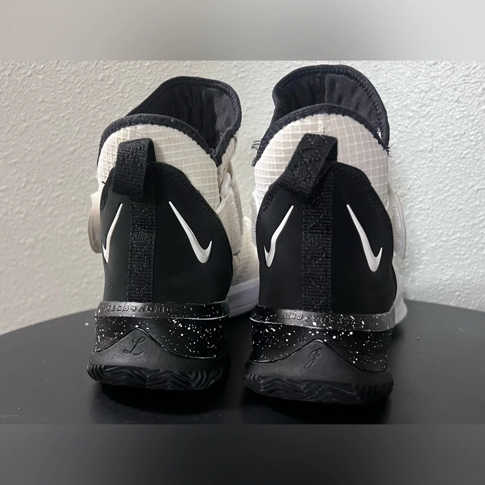 Nike Lebron Soldier XIII 13 SFG TB White Black  CN9809-113 Basketball Sneakers - Picture 7 of 14